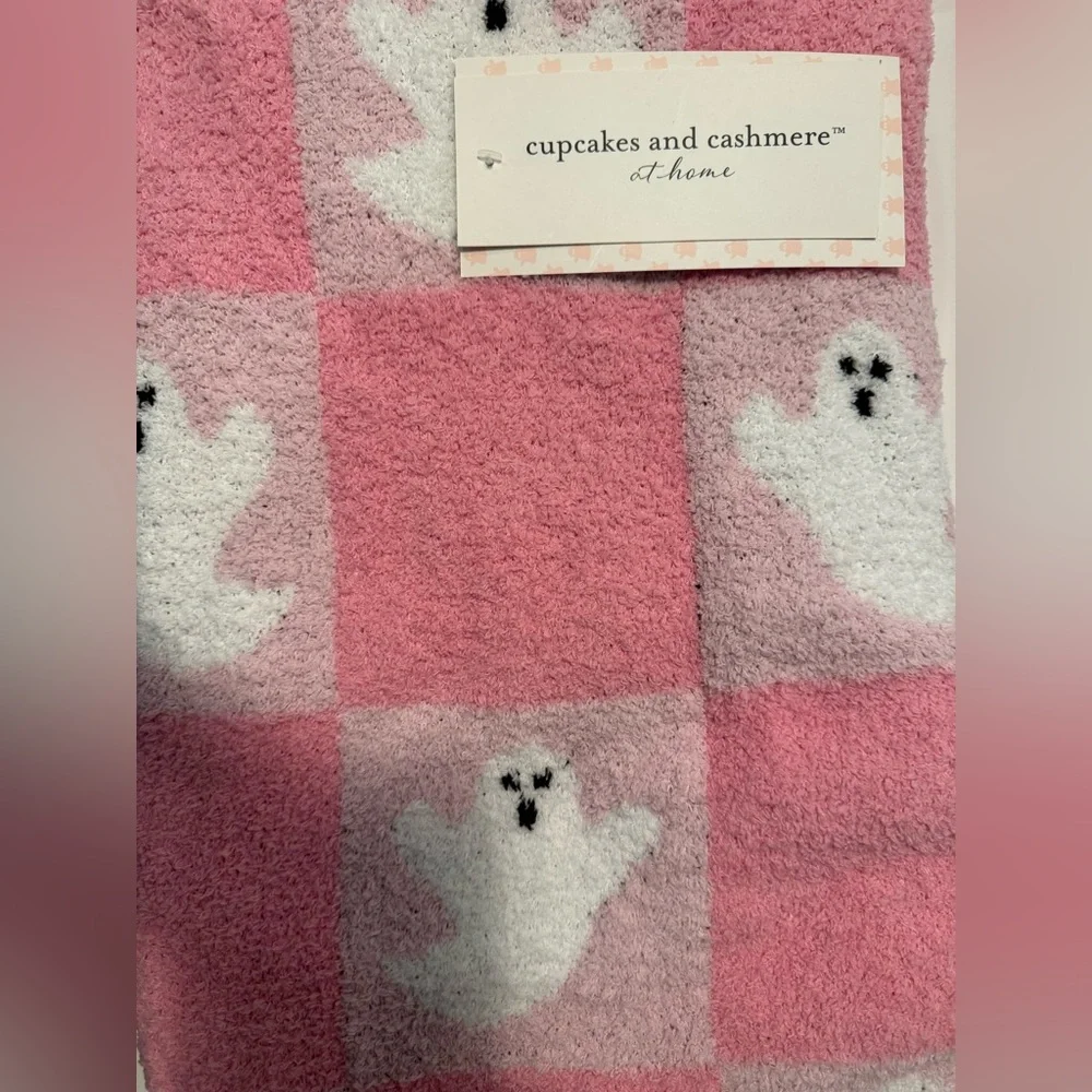 cupcakes & cashmere super buttery